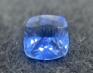 0.84 ct Cornflower Blue Sapphire - Untreated - Sri Lankan