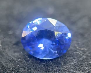 0.61 ct Cornflower Blue Sapphire - Untreated - Sri Lankan