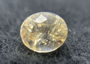 1.50 ct Yellow Sapphire - Untreated - Sri Lankan