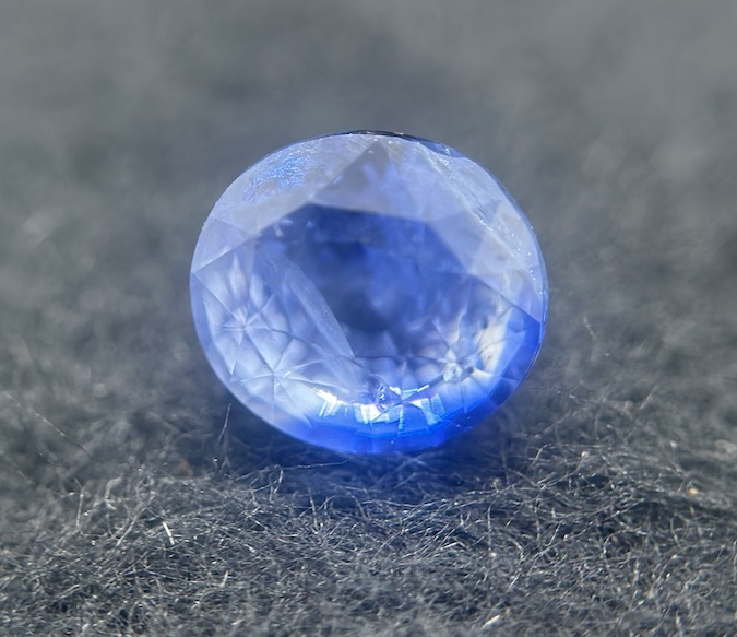 1.54 ct Cornflower Blue Sapphire - Heated - Sri Lankan